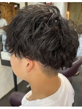 アクアマリン8810 ハチハチイチゼロ(AQUA MARINE 8810) ツーブロックマッシュアップバングコンマヘアスキンフェード