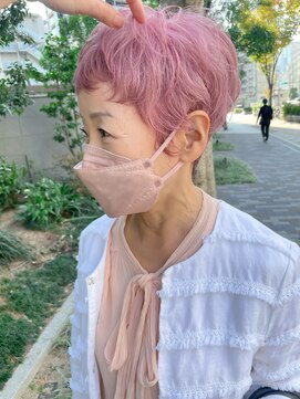 コハク(COHAKU) ベリーショートとcuteなピンクヘアー