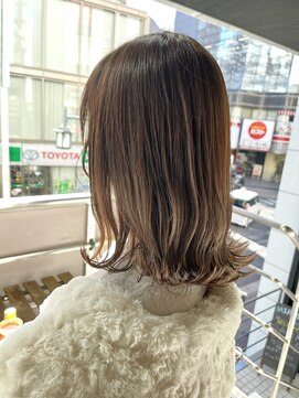 ヘアーアンドメイク ビス(HAIR&MAKE bis) ワンカラー赤み消しブラウン/立川美容室【黒田あさみ】