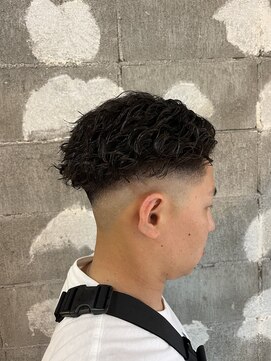 ソワ 四日市(soie) 【soie井上】波打ちスパイラル/スキンフェード