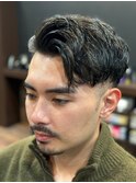 <理容室>スーツ短髪パーマツーブロック束感モテる黒髪