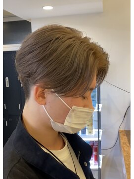 ルーツ 巣鴨 本店(roots) 毛流れセンターパート