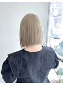 ホワイトベージュ/ハイトーンボブ