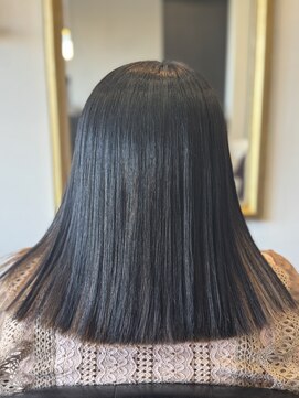 グラマラス(glamorous) ストレートヘア