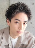 心斎橋スパイキーパーマビジネスヘアフェザーショートパーマ緩め