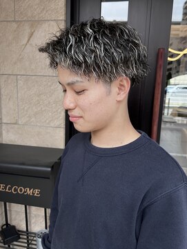 髪屋 紬 メンズ/メンズパーマ/メンズカット/ツイストスパイラル