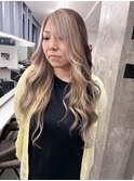 ハイライトカラーミルクティーベージュレイヤーカット
