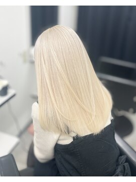 レブ 心斎橋(REV.) 髪質改善/ブリーチ/ダブルカラー/韓国/インナーカラー/心斎橋