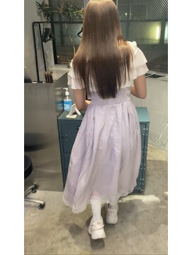 ロク 高田馬場(lok) 後ろ姿が映える艶髪ストレート7【lok 高田馬場】