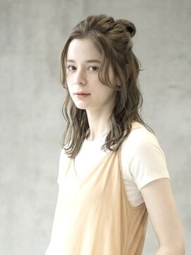 オレロ 国立(olelo) 大人ガーリー/似合わせカット/リバースセンターパート/国立