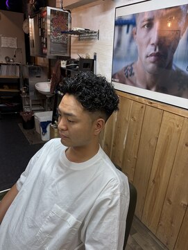 グッドラックバーバーハナレ 吉祥寺 ハードパーマ<理容室>【吉祥寺/吉祥寺フェード/吉祥寺バーバー】