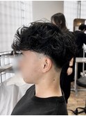 外国人風フリックパーマ×テーパーフェード