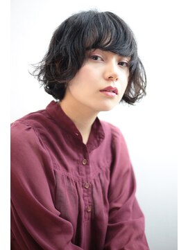 アリシア(arishia) 黒髪×グラデーションボブ