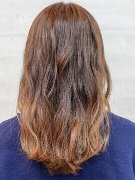 クアトロ グランシュ 川崎店(QUATRO × GranCieux) 優しいグラデーションブラウンセミロング★QUATRO★