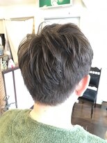 メンズ刈り上げマッシュショート。