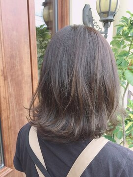 ミチタ(michita) 外ハネミディアッシュ【michita】