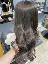 レナータ ヘア(Renata hair)&nbsp;アッシュグレー×ロング