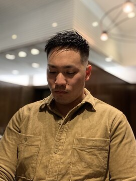 ザバーバー 日本橋高島屋SC(THE BARBER) 0.8mm 束感フェードスタイル