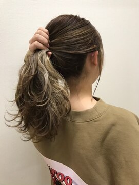 フロート 小阪店(float) インナーカラー_マロンベージュ Aラインボブ かきあげ