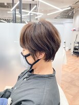フロート 小阪店(float) ショートヘア_マロンベージュ Aラインボブ かきあげ
