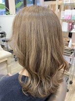 アルターリール(aL ter Rire)&nbsp;アッシュベージュ/低めレイヤー/福原遼華