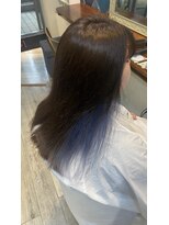 ロア 福岡天神本店(LORE)&nbsp;インナーカラーブルー