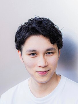 ニーイチイチ(211) 似合わせカットイメチェン/無造作マッシュパーマ/メンズ刈り上げ