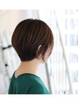 コンパス(COMPASS)&nbsp;前下がりのあごラインショート