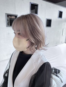 ニル(NiL) 韓国風ホワイトベージュボブ