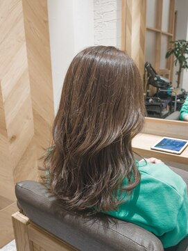 カダン(Kadan) セミロング/グレージュカラー/ニュアンスカラー/春カラー