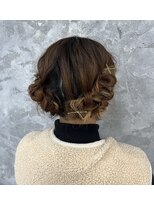 O&nbsp;カジュアルシニヨンアレンジ