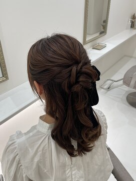 モカラ バイ レーコ(mokara by REKO) おだんごハーフアップ