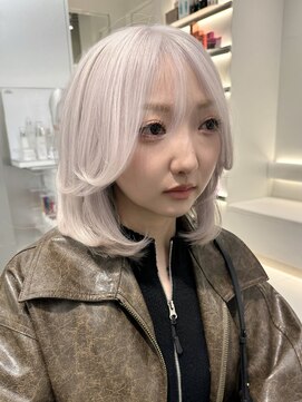 アールプラスヘアサロン(ar+ hair salon) ホワイトカラー/ボブ