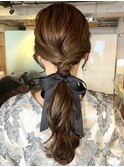 【あきら】ヘアセットリボンアレンジマロンベージュ結婚式二次会