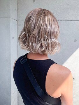 バロックトーキョー(BAROQUE TOKYO) 外国人風ハイライト/バレイヤージュカラー【表参道原宿美容室】