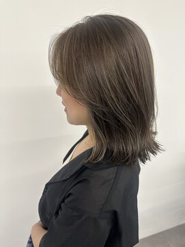 ノウハウ キョウト(KNOWHOW kyoto) レイヤーカット/小顔カット/くびれヘア外ハネ/ミディアム