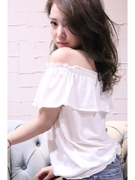 ホラン(HoLan) 【HoLan】ルーズカールxアッシュカラーxセミロング