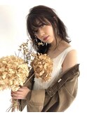 大人かわいい小顔ミディアム・グレージュ