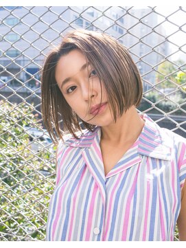 ピズム(PISM) 切りっぱなし前髪センターパートボブ/オリーブカラー