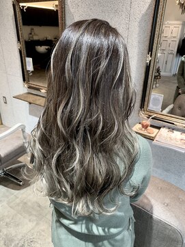 ナブラ(NABLA) コントラストハイライトバレイヤージュ『倉敷』『美容室』