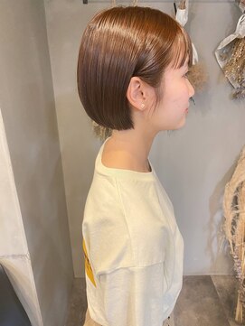 フレーム なんば店(FRAME) コンパクトな切りっぱなしボブ