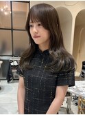 オリーブベージュ