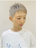 シルバーショート　秋冬ヘア