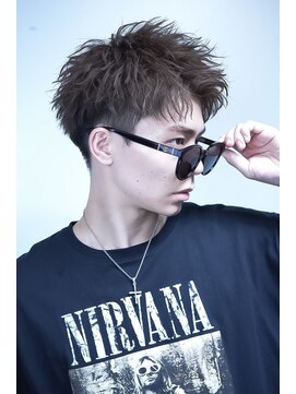 リップス 横浜(LIPPS) ツイストショート