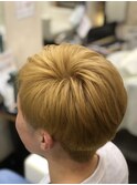 明るめベージュ