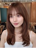 顔周りレイヤーカットくびれヘアミルクティーベージュカラー