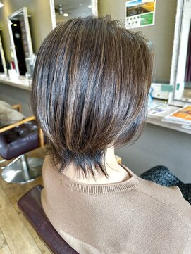 ヘアーメイクロージー 八軒店 (HAIR MAKE ROSY) 大人ショート細めハイライト白髪ぼかしくすみカラー40代50代