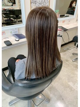 ドクターズサロン レラパール ワンレングス/艶ストレートロング/切りっぱなし/細めハイライト