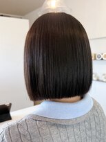 クララジャパン ナベシマ(CLALA JAPAN Nabeshima)&nbsp;縮毛矯正　質感ストレート　髪質改善カラー　顔まわり　ブリーチ