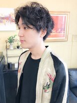 ページボーイ美容室&nbsp;センターパートでキメるラフショート